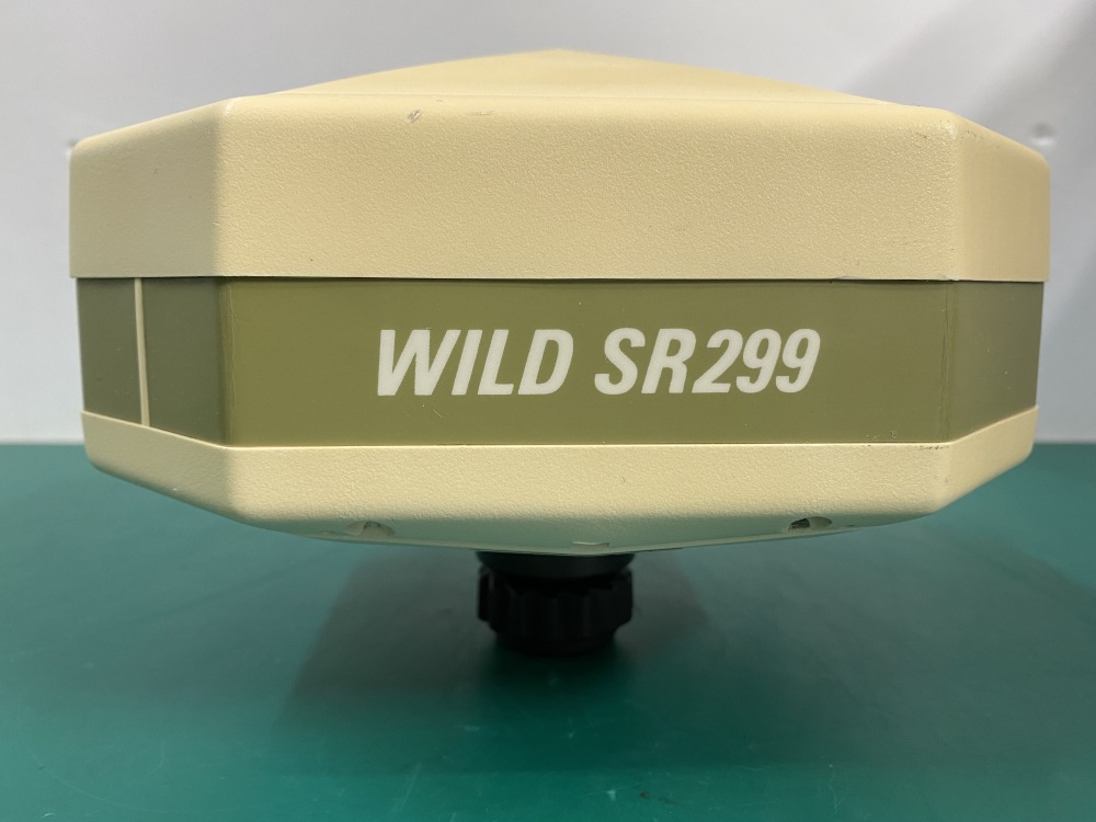 LEICA WILD GPS SR299