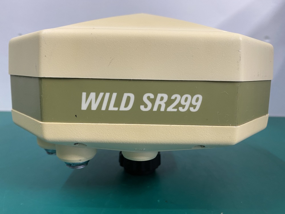 LEICA WILD GPS SR299