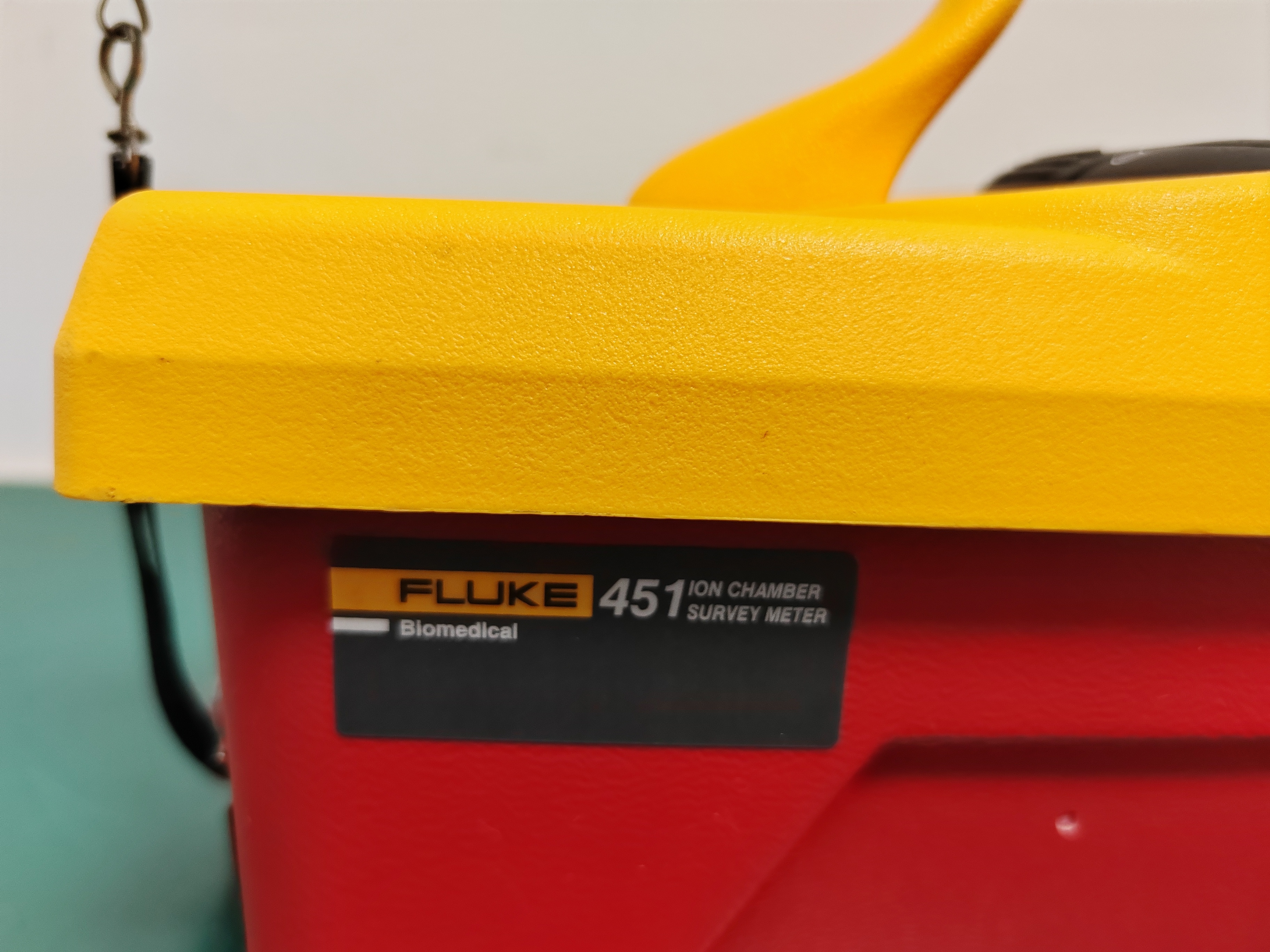 Fluke 451P-DE-SI-RYR Ion Chamber Survey Meter