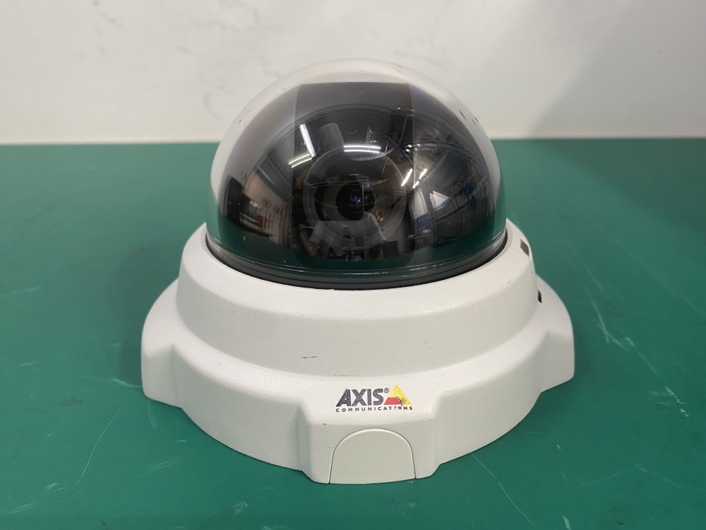 AXIS P3301 IP Network PoE Dome Camera -1