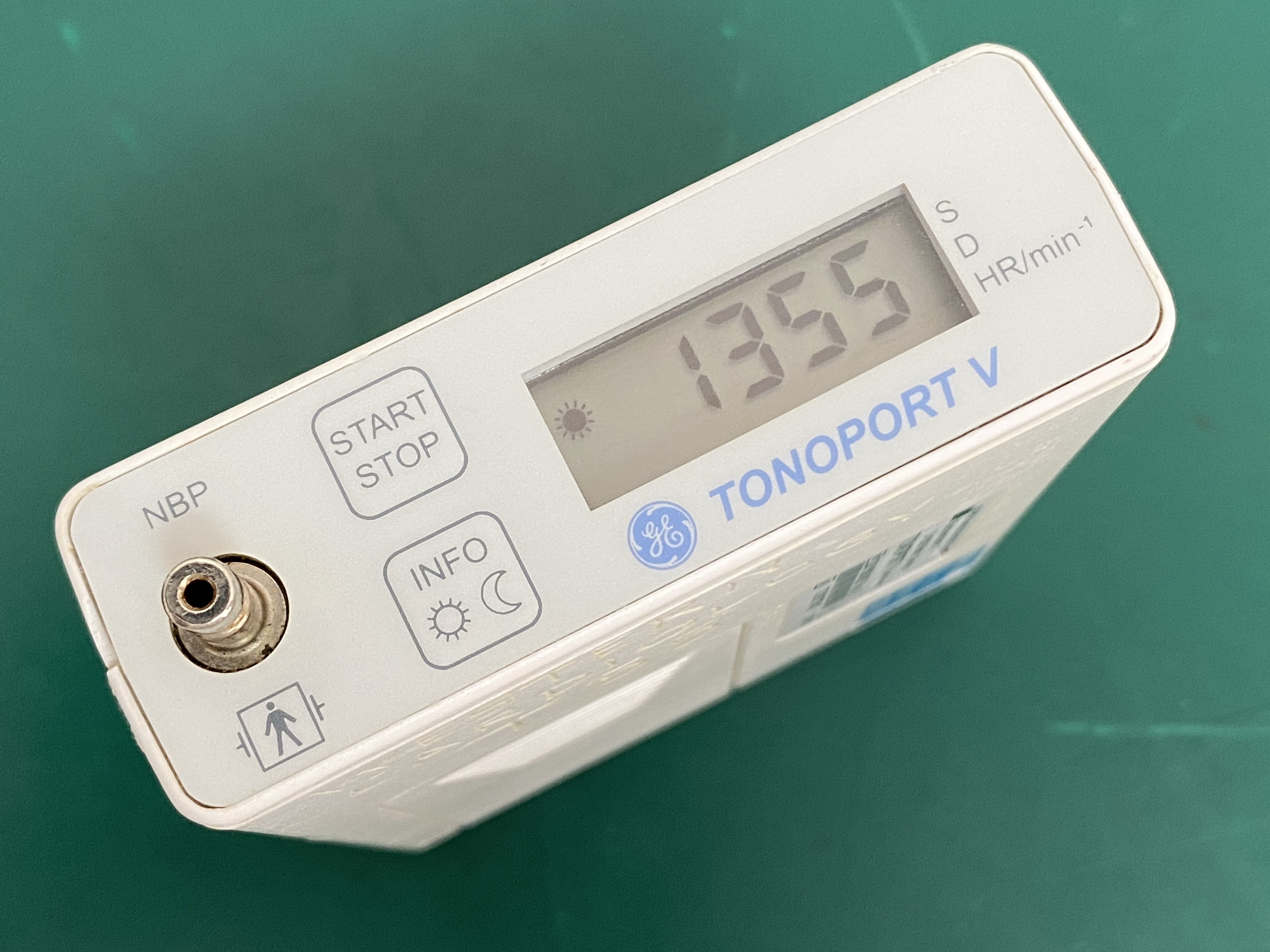GE Tonoport V Ambulatory Blood Pressure System -45