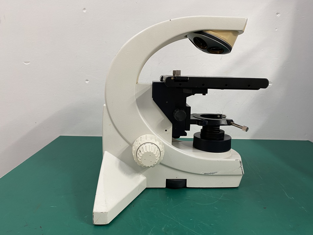 Leica DMKS Microscope Base