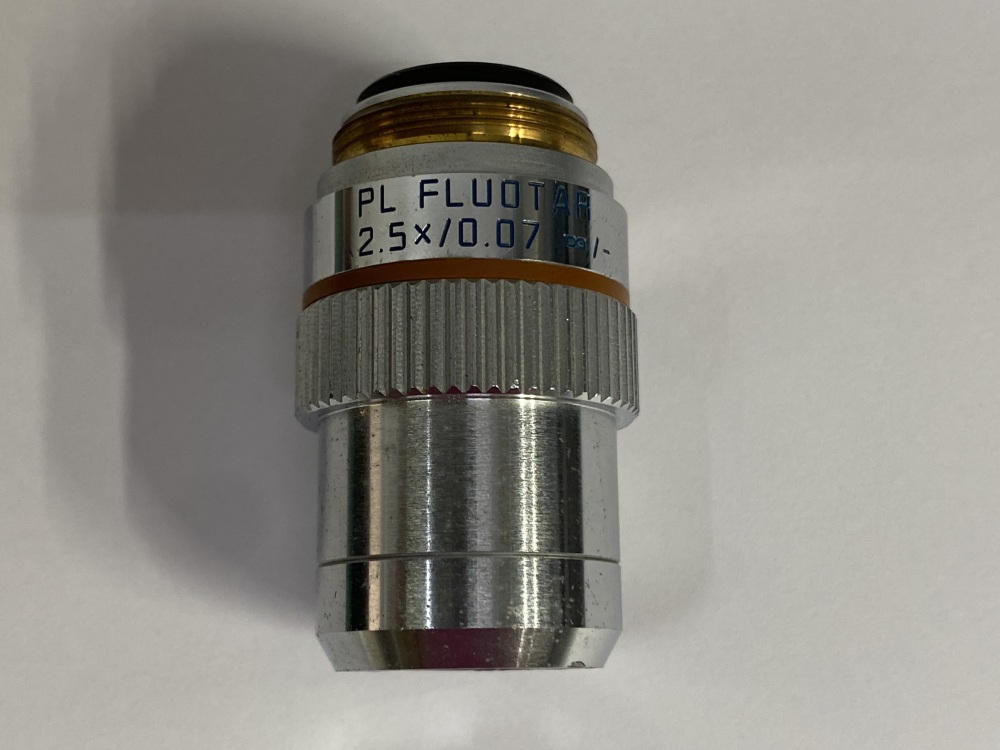 LEICA  PL FLUOTAR 2.5X/0.07 ∞/- 567010 Microscope Objectives