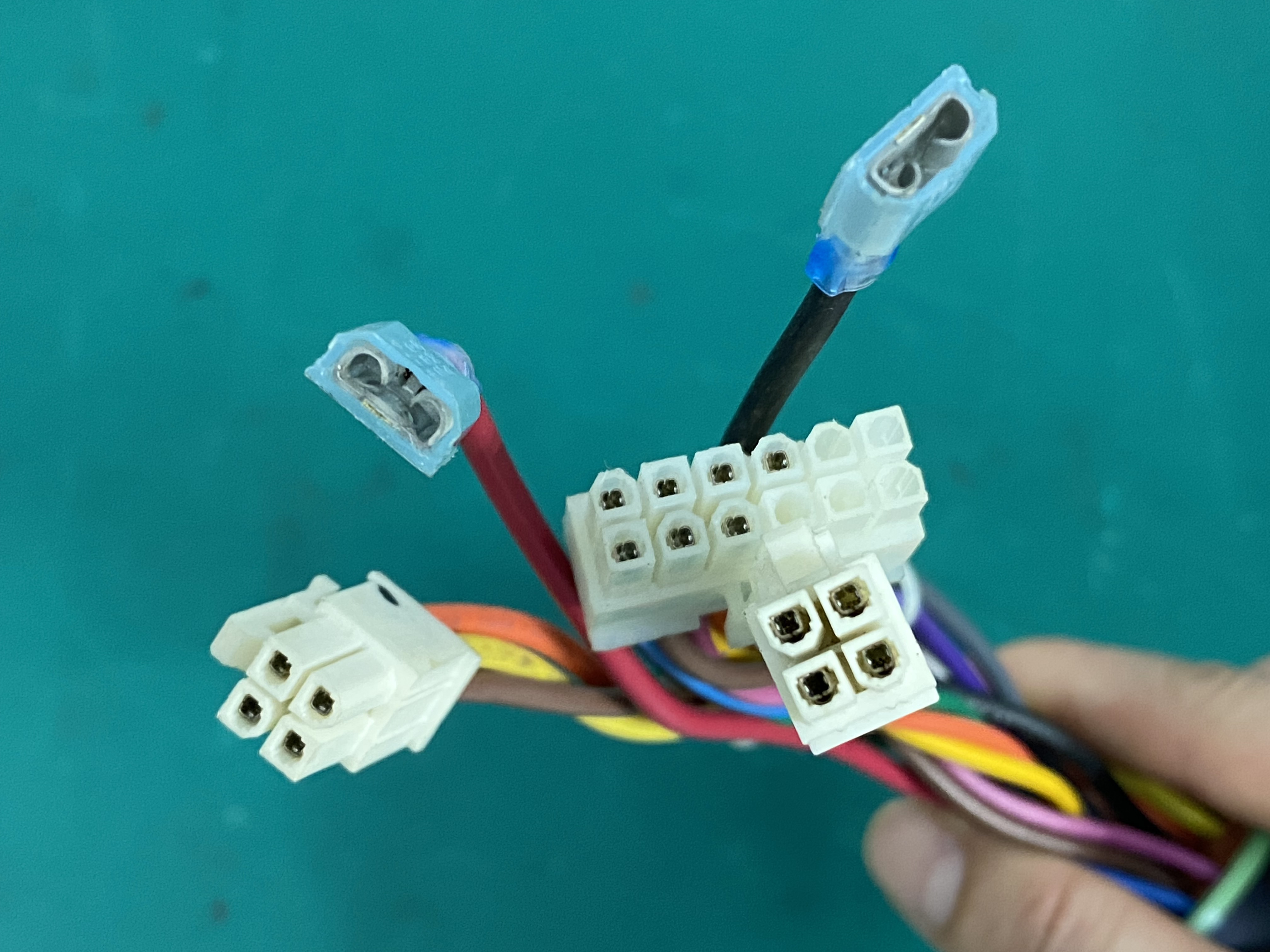 Plug 1432 DEUTSCH HDP24-24-23PN