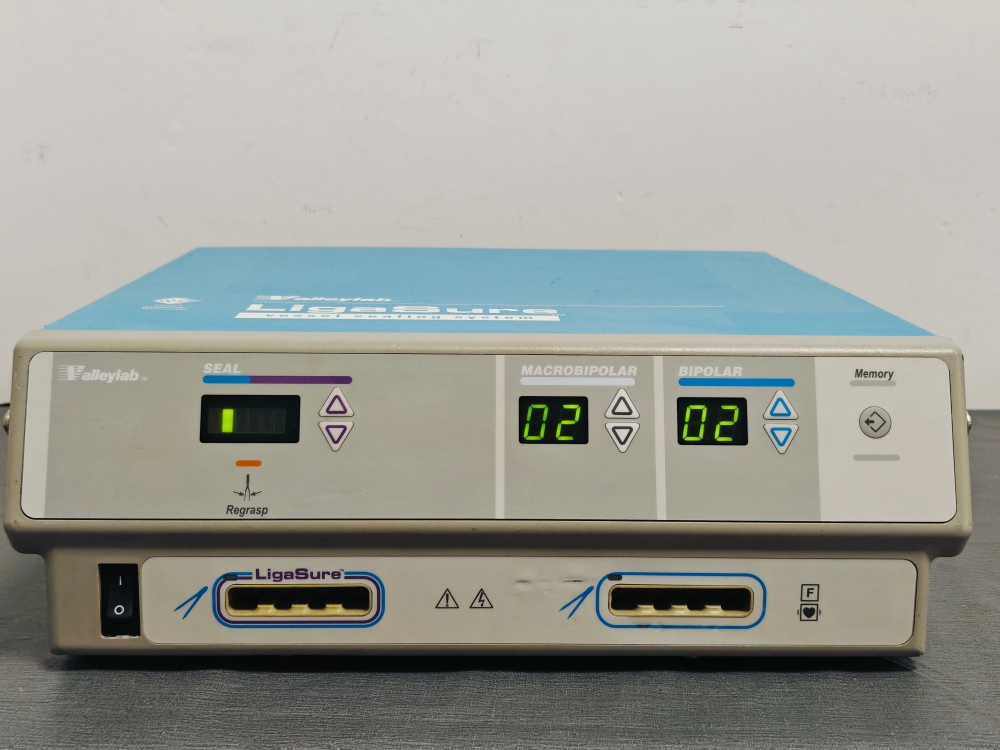 Used  Valleylab Medical LigaSure vessel sealing system