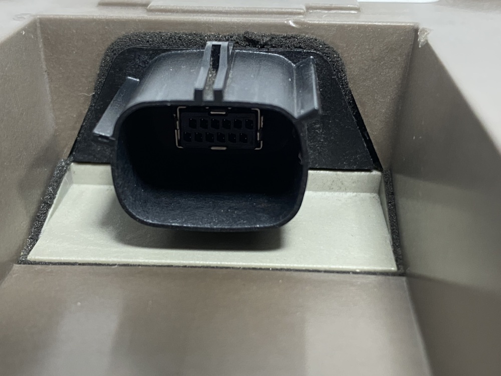 Used JOHN DEEREDISPLAY ASM-8.4IN 4200 MONITOR PFA11256