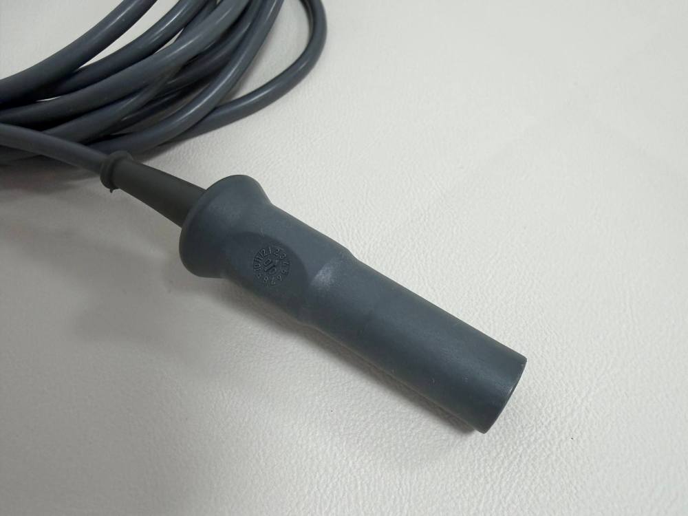 Instrument end plug detail of the Karl Storz 26176LE high frequency cable