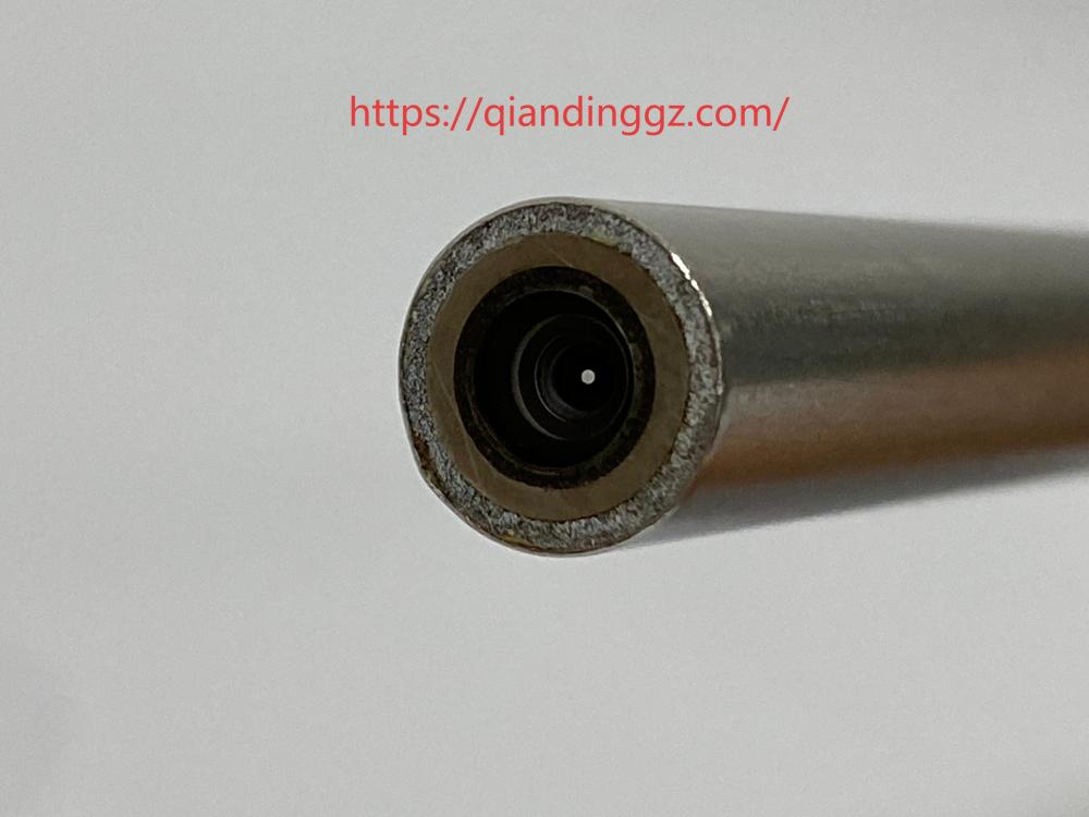 Distal tip objective lens of Stryker 10mm 0 degree laparoscope