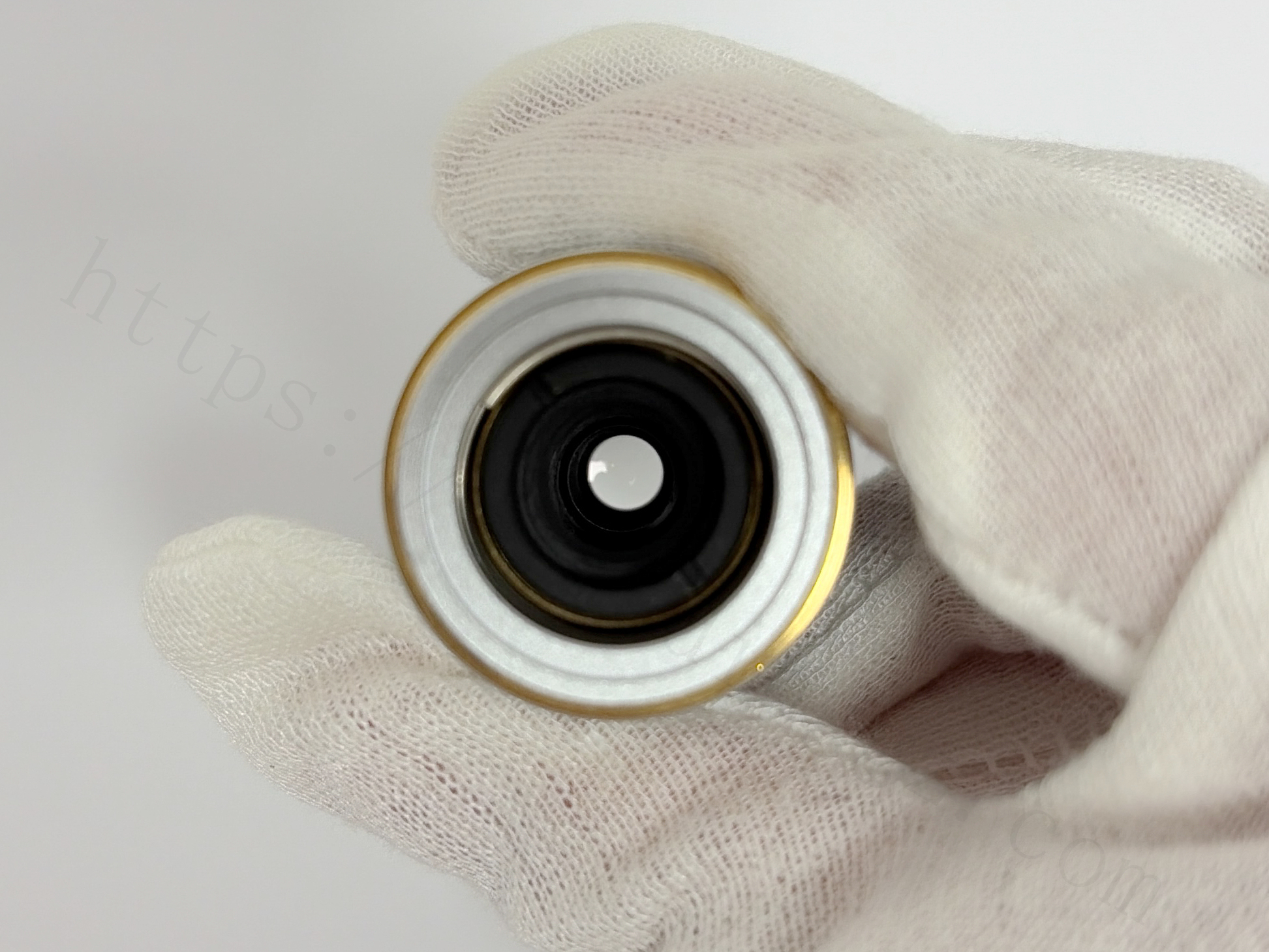 Top view of Nikon E Plan 60X objective mounting thread