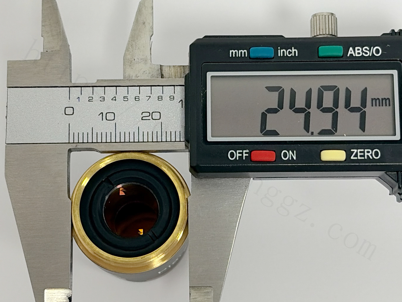 Measuring Nikon 4X objective thread diameter approx 24.94mm