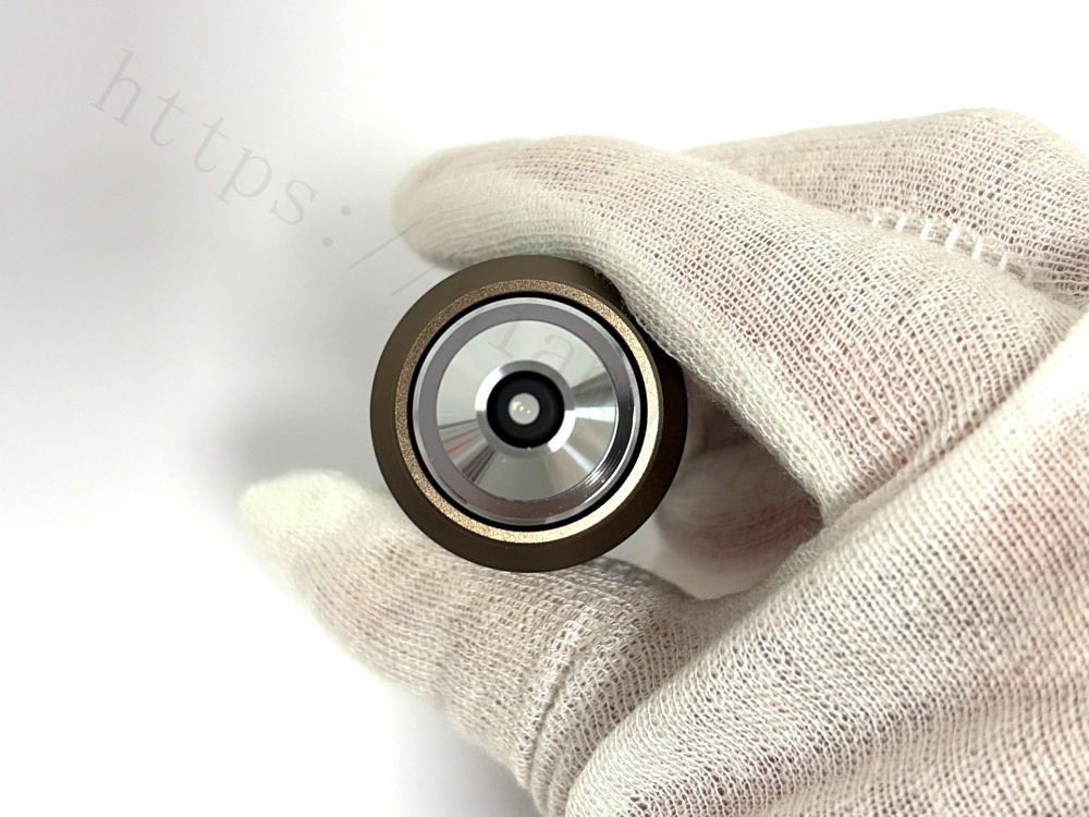 Front optics and tip view of Nikon Plan 20X 0.40 microscope objective lens