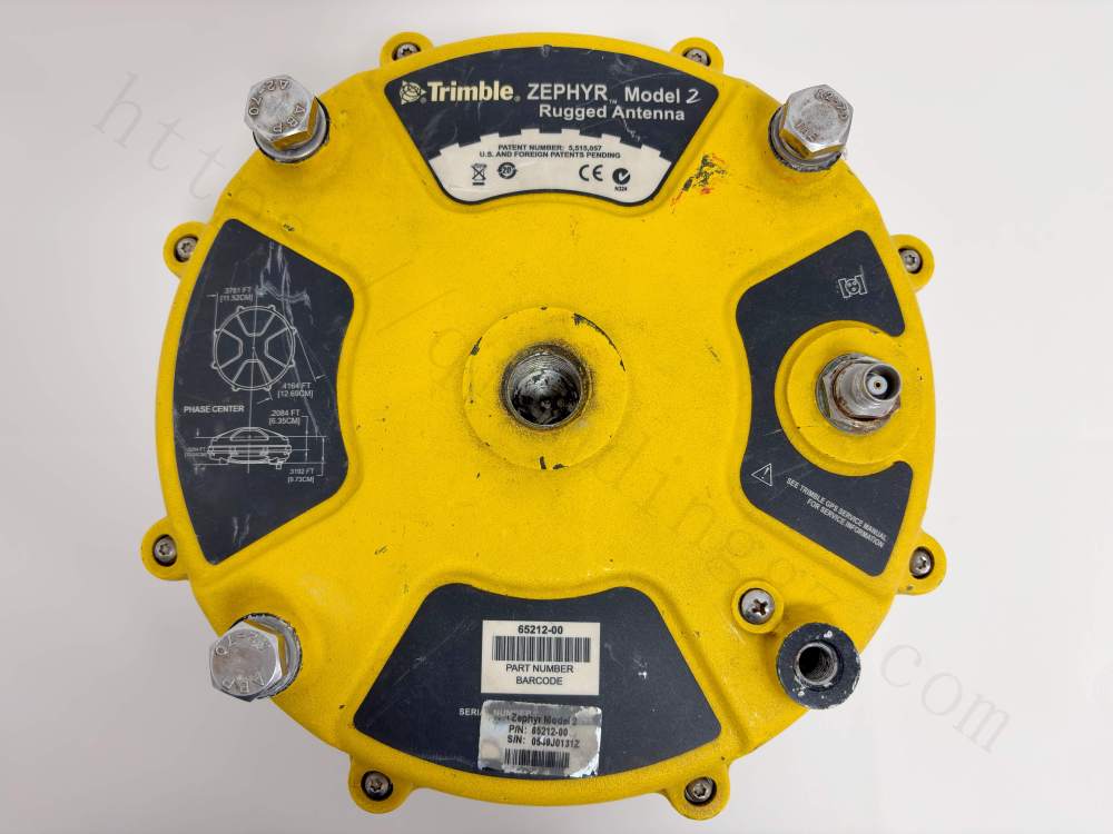 Alt: Full bottom view of Trimble 65212-00 antenna showing mounting threads and ports