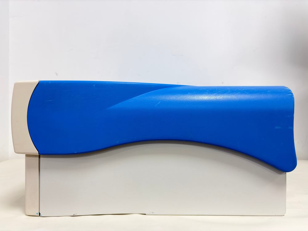 Left side housing, normal surface wear, no breakage