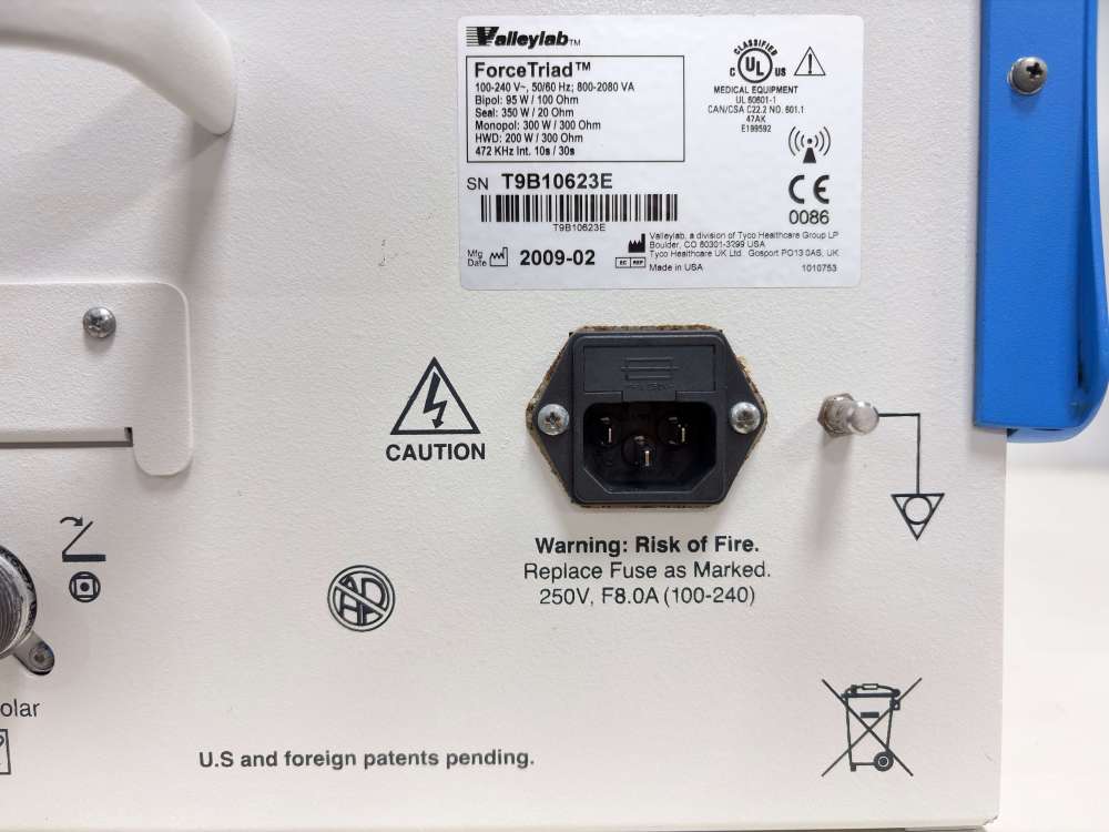 Spec label, serial number T9B10623E, manufacture date Feb 2009, 100-240V wide voltage
