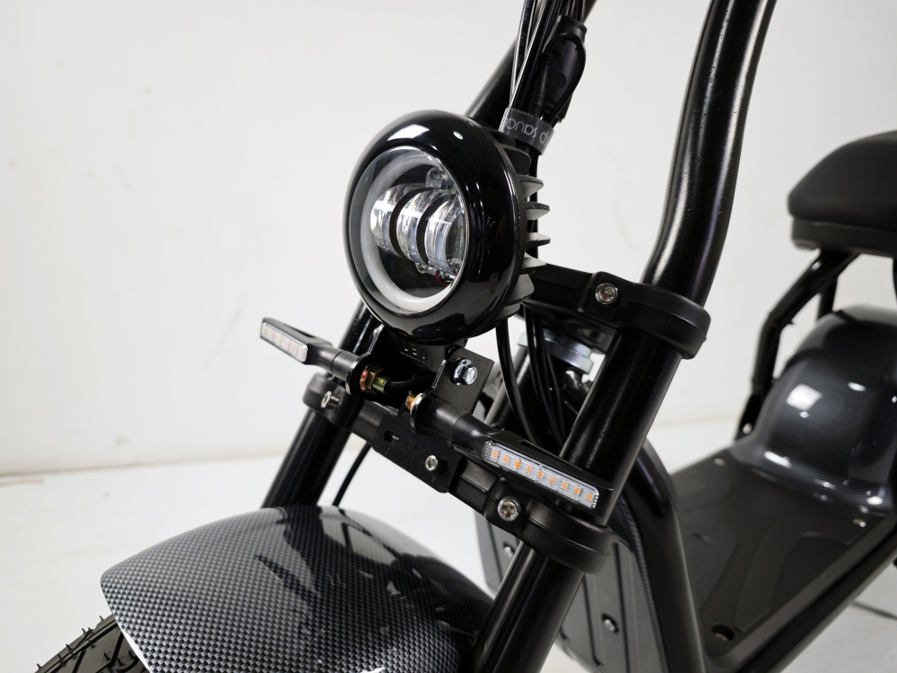 2025 Hot Selling Mini Citycoco Scooter Electrique 1000W Powerful Adult Electric Bike With Seat Cheap Urban E Scooter