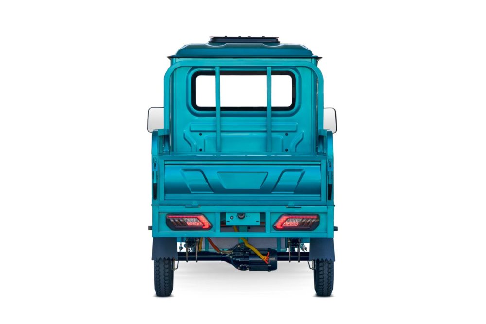 EEC Long Range Heavy Load 3000W Closed CAB Electric Tricycle Direct Sales From Manufacturer