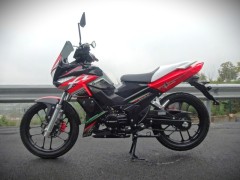 Motocicleta de carreras de 125 cc