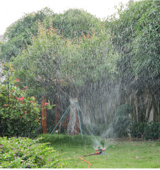 Kunststoff-Gartenwasserschlauch-Rotationssprinkler für den Hof,Wassersprüher, beste Sprinkler für Rasen, Gartensprinkler, Rasentraktorsprinkler, bester Sprinkler für große Rasenflächen