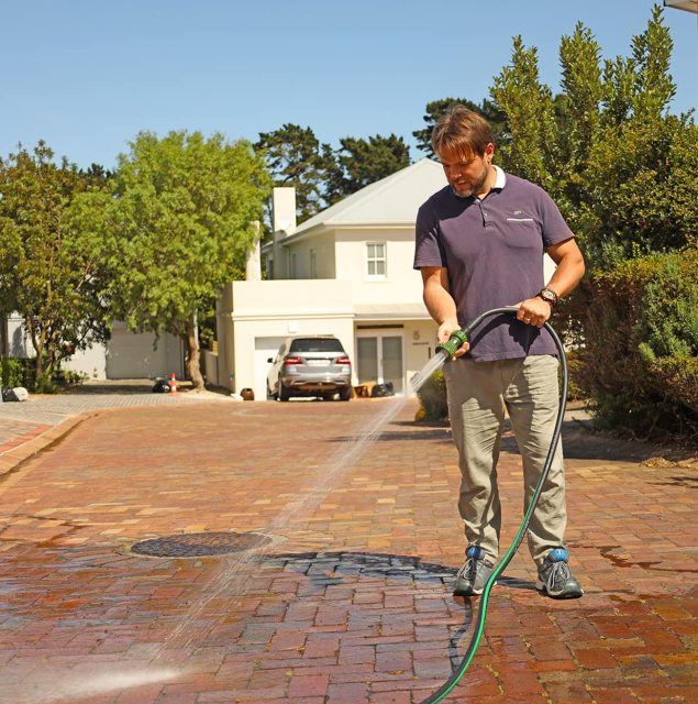 5/8" Hochleistungs-Gartenwasserschlauch,5/8" Hochleistungs-Gartenwasserschlauch mit Messinganschluss und Knickschutz