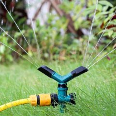 プラスチック製2アーム芝生スプリンクラー水ロータリースプリンクラー,プラスチック製2アームガーデンロータリースプリンクラー