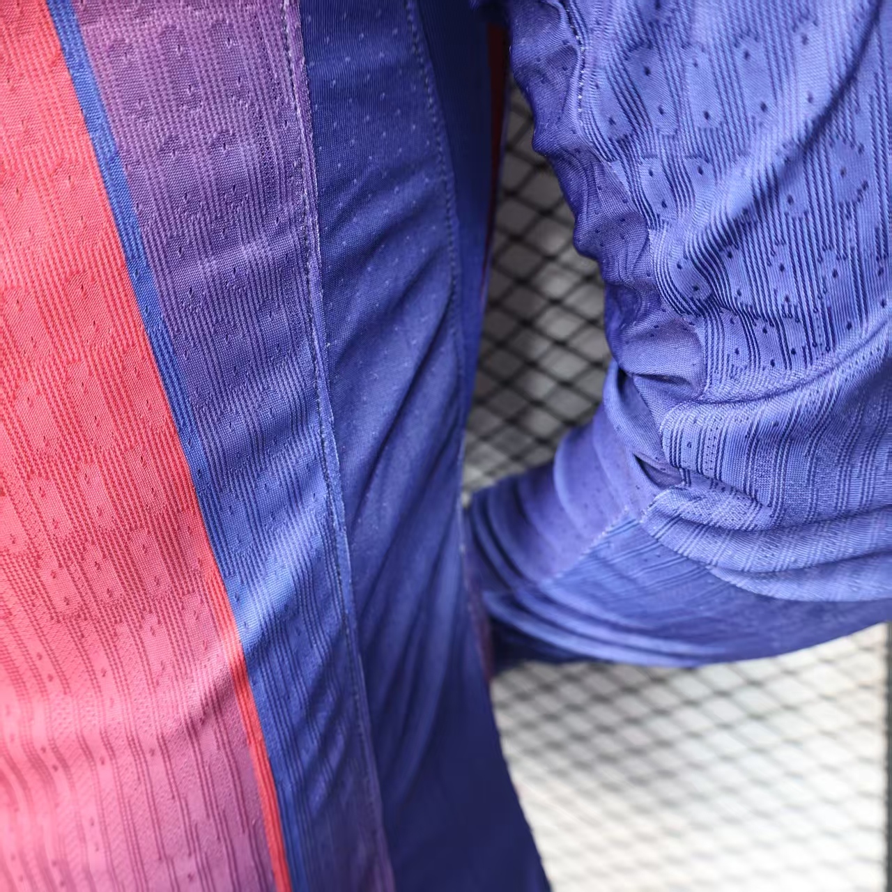 2025-2026 Barcelona player edition home long sleeved football jersey