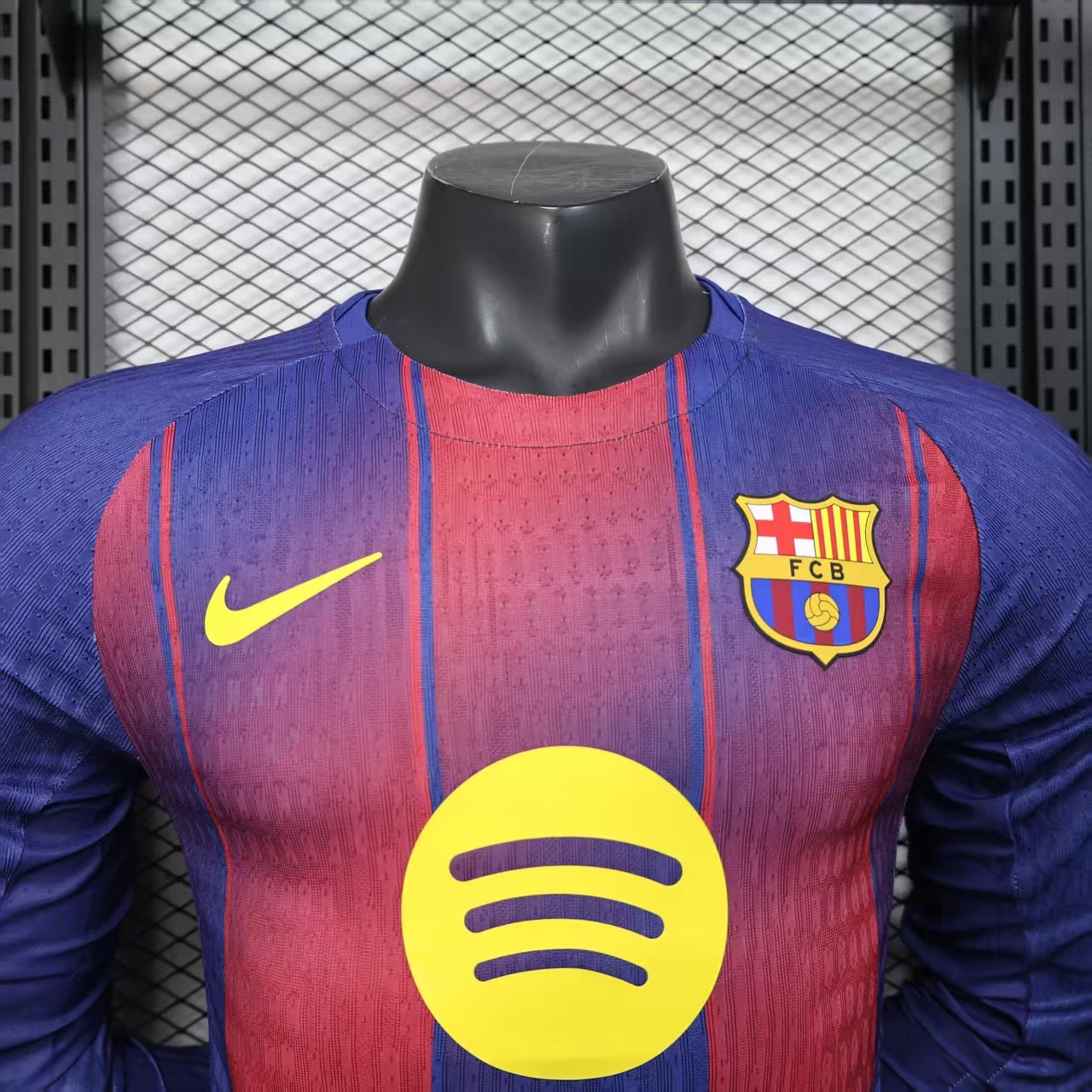 2025-2026 Barcelona player edition home long sleeved football jersey