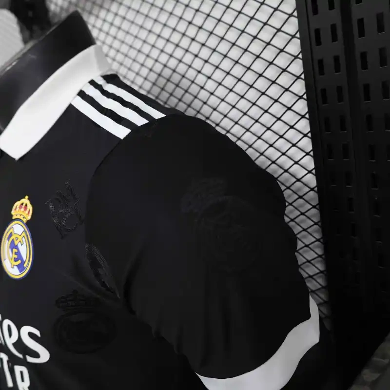 2025-2026 Real Madrid Special Edition Football Suit