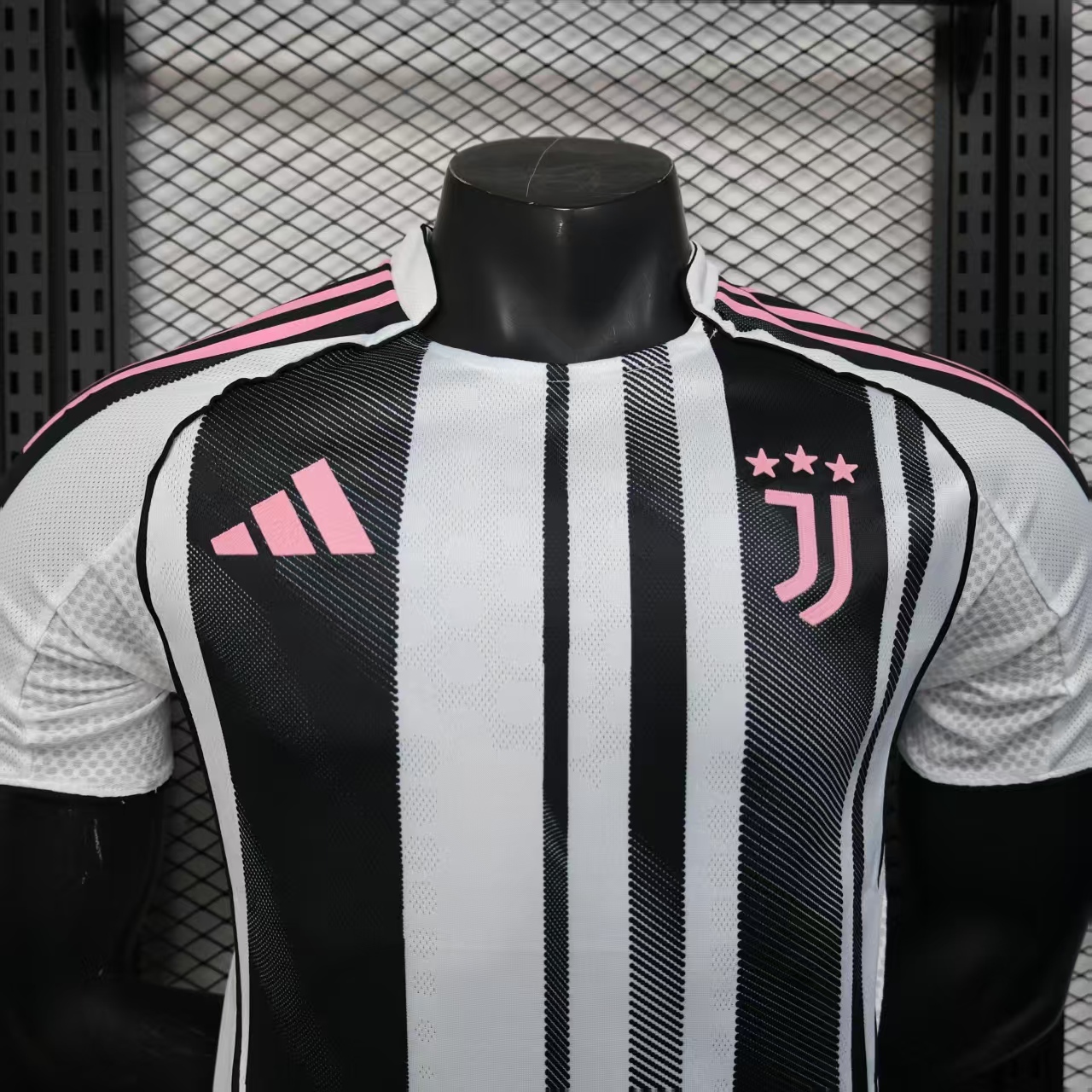 2025-2026 Juventus player edition home football jersey