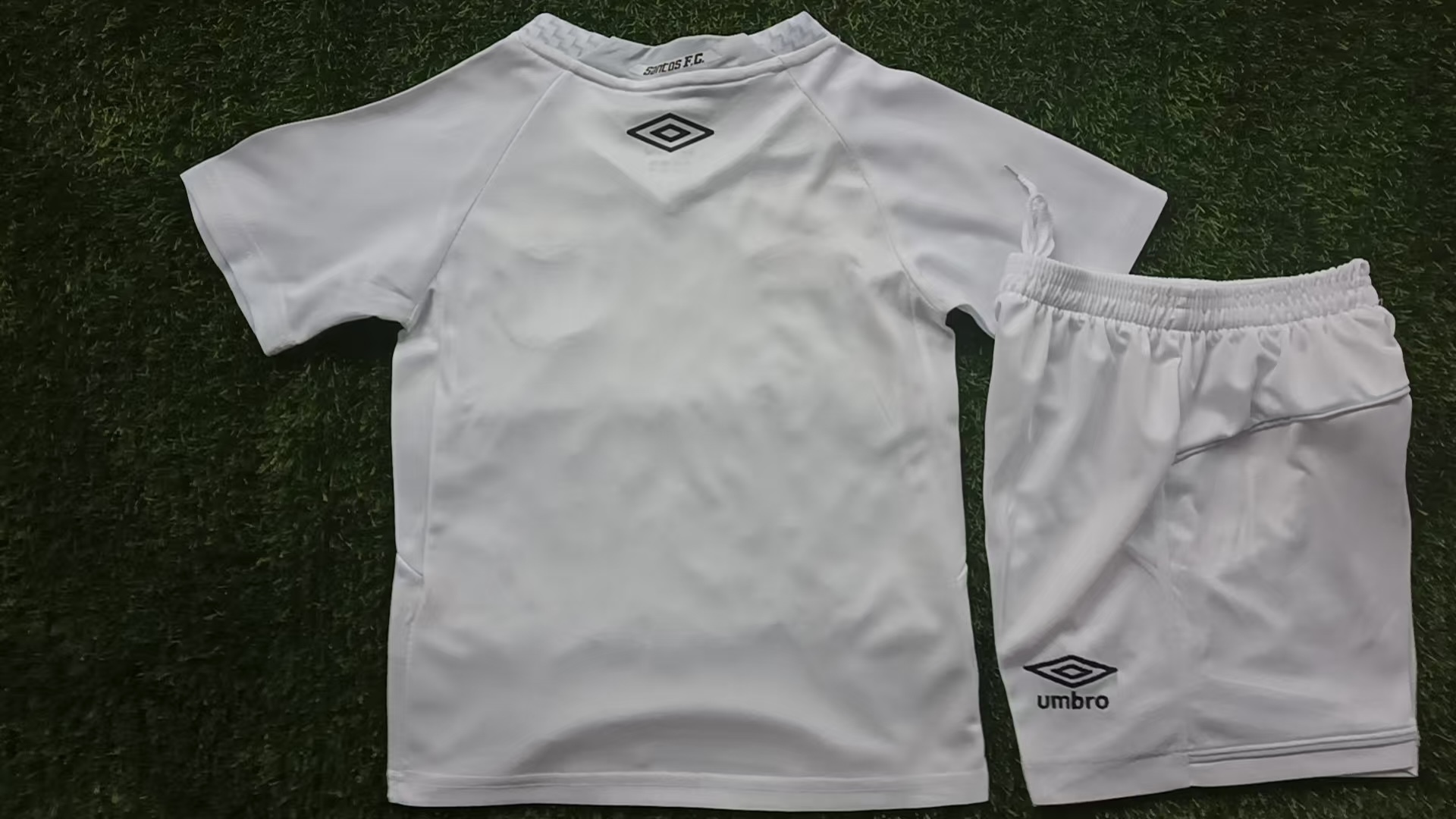 2025-2026 Santos Children's Edition Football Suit