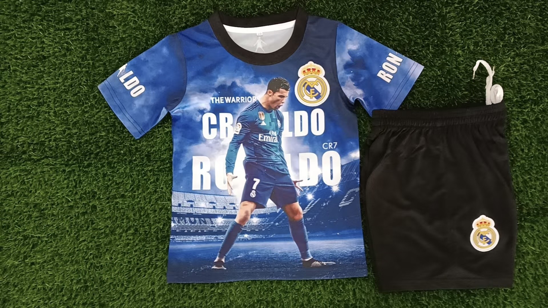 2025-2026 Real Madrid Children's Edition Football Suit