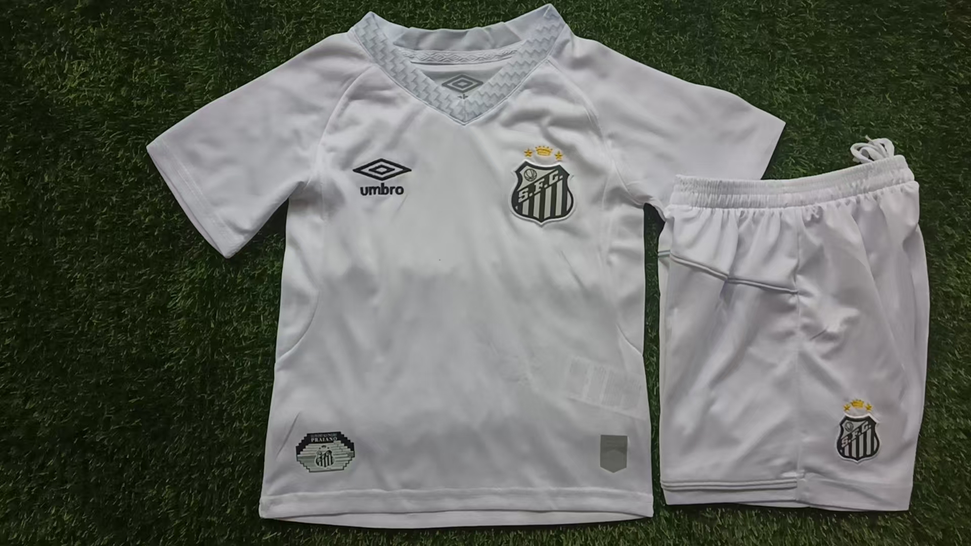 2025-2026 Santos Children's Edition Football Suit