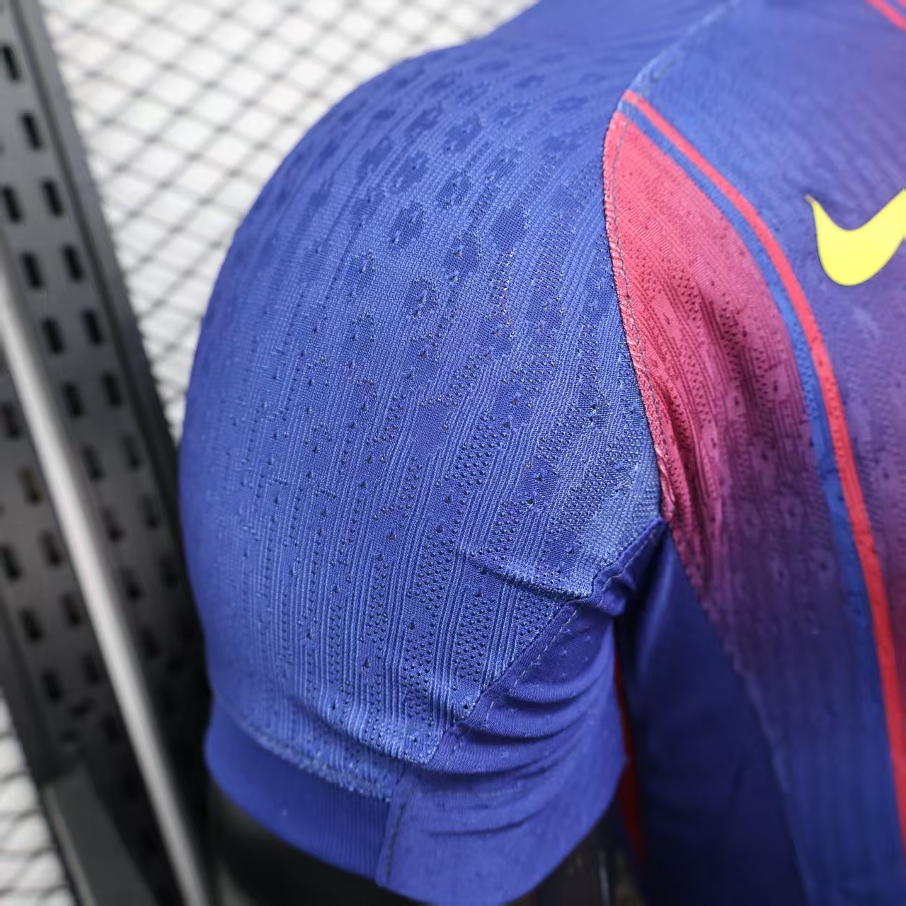 2025-2026 Barcelona home short sleeved football jersey