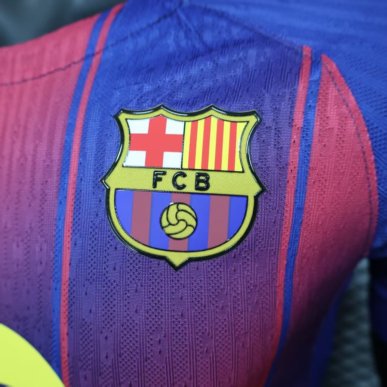 2025-2026 Barcelona home short sleeved football jersey