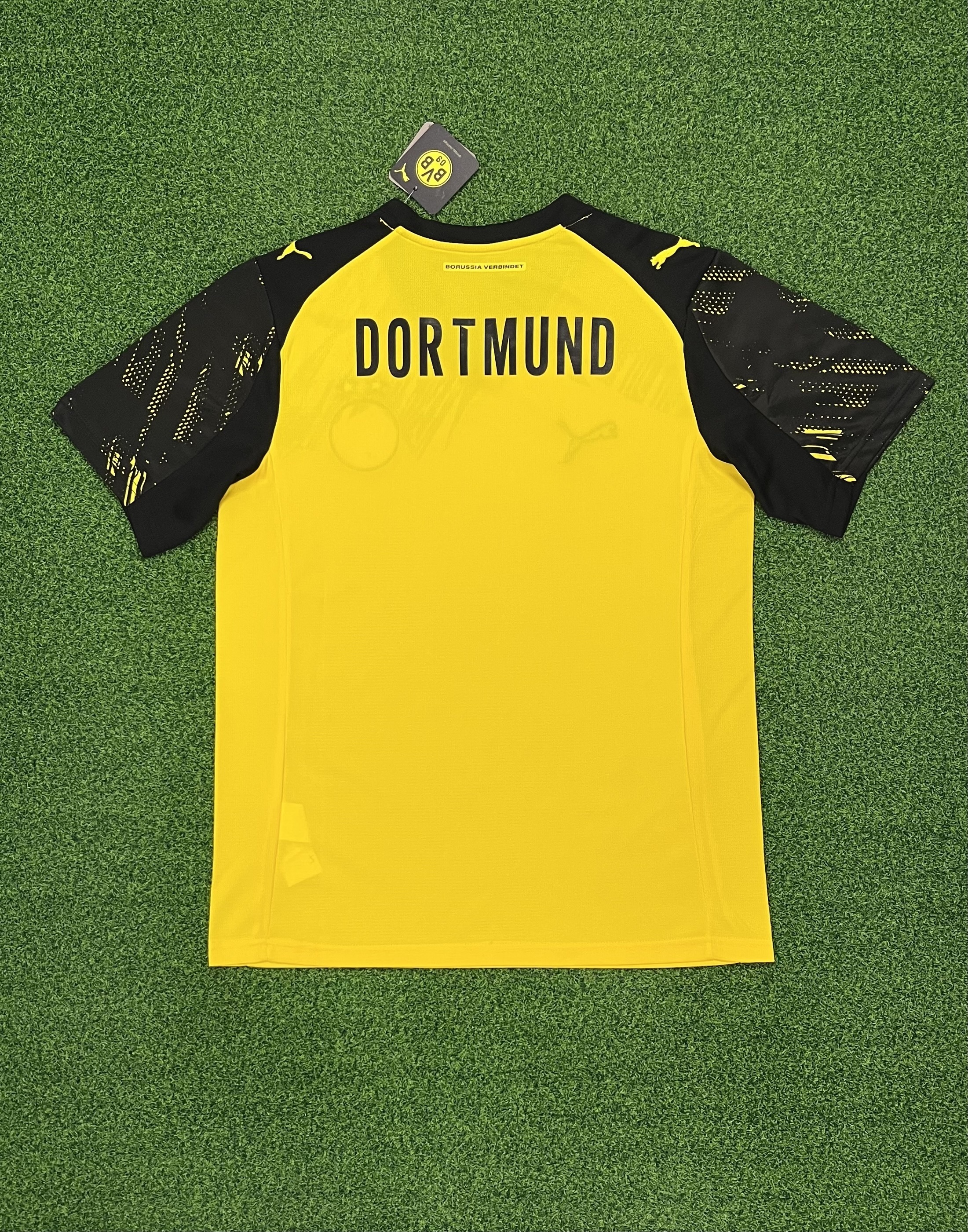Borussia Dortmund Fan Edition Home football jerseys 2025-2026