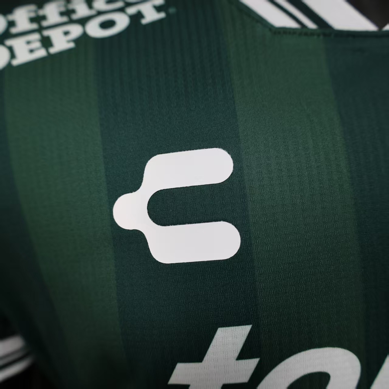 The 2025-2026 Leon home Players' Edition jersey