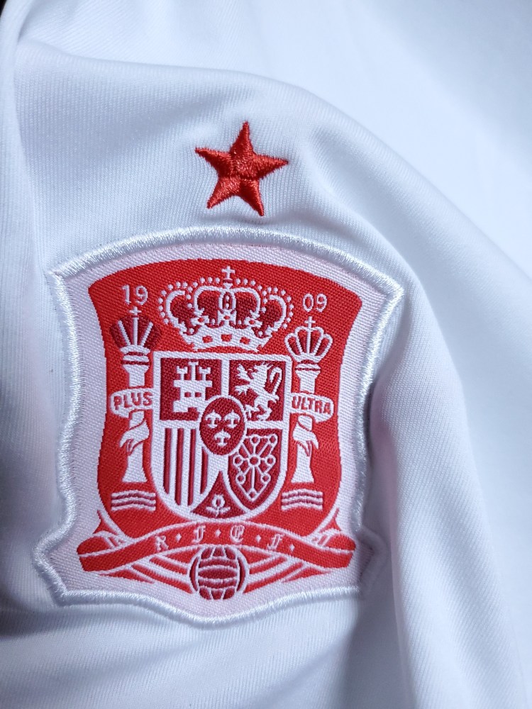 20-20 Spain White S-XXL