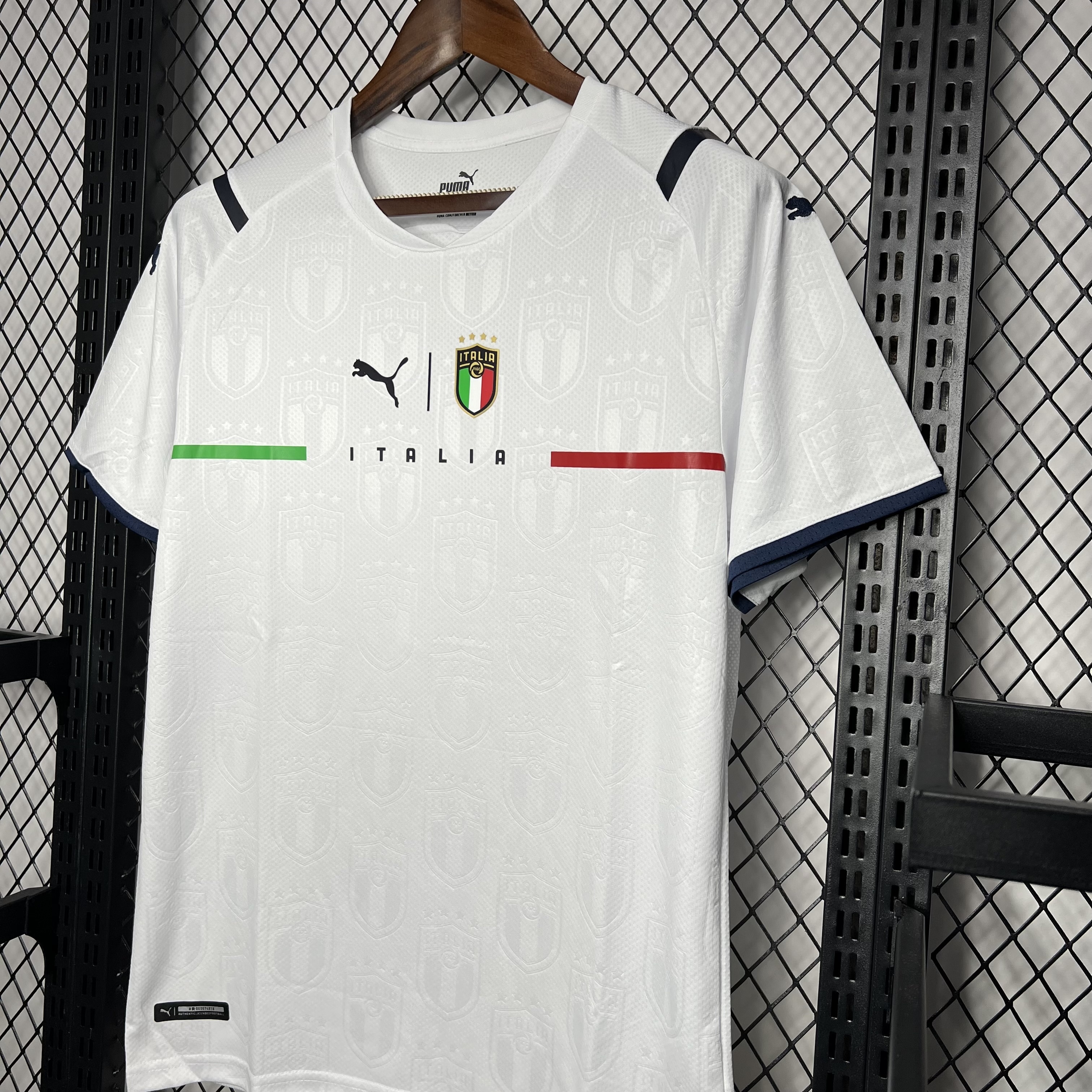 Italy 2021/22 Away Jersey