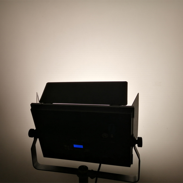 Opera TPA100CW LED panel soft video light