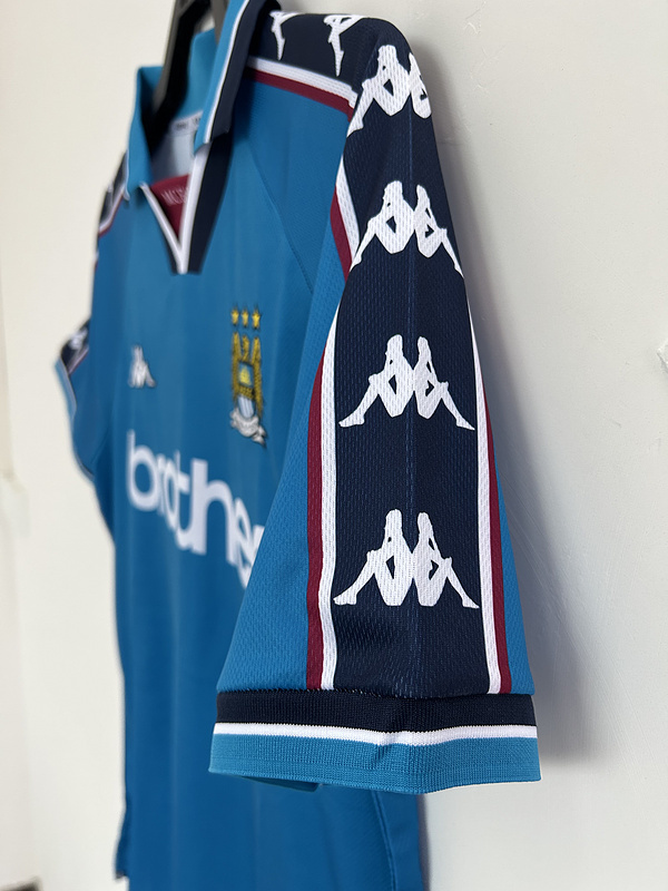 1997-1998 Retro Manchester City Home jersey