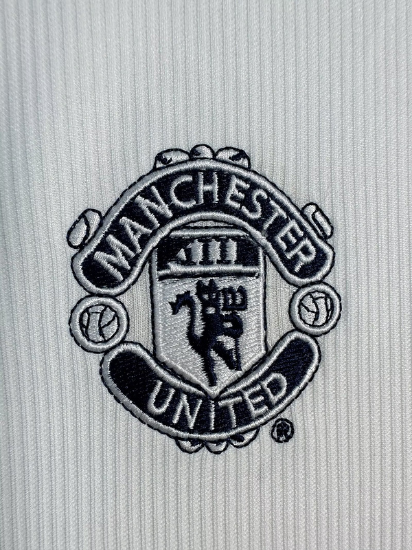 2000-2001  Retro Manchester untied Away  long sleeves  jersey
