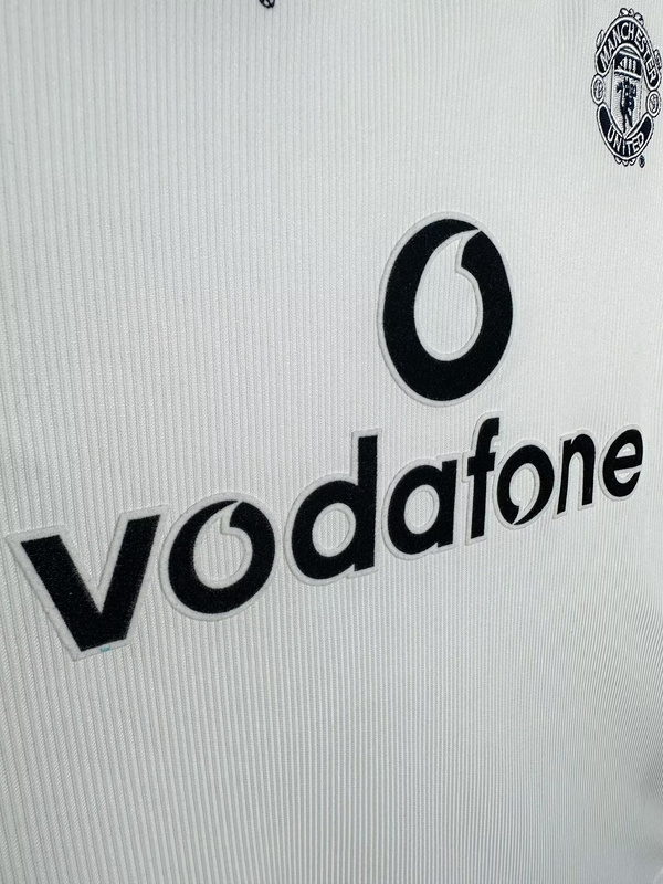 2000-2001  Retro Manchester untied Away  long sleeves  jersey