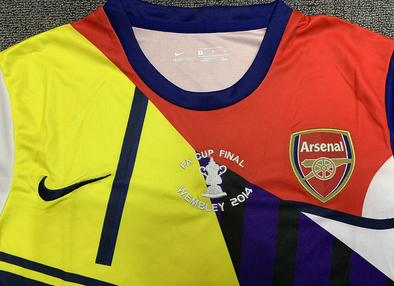 2014  Retro Arsenal  Commemorative edition jersey