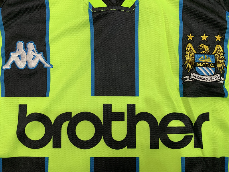 1998-1999 Retro Manchester City Away jersey