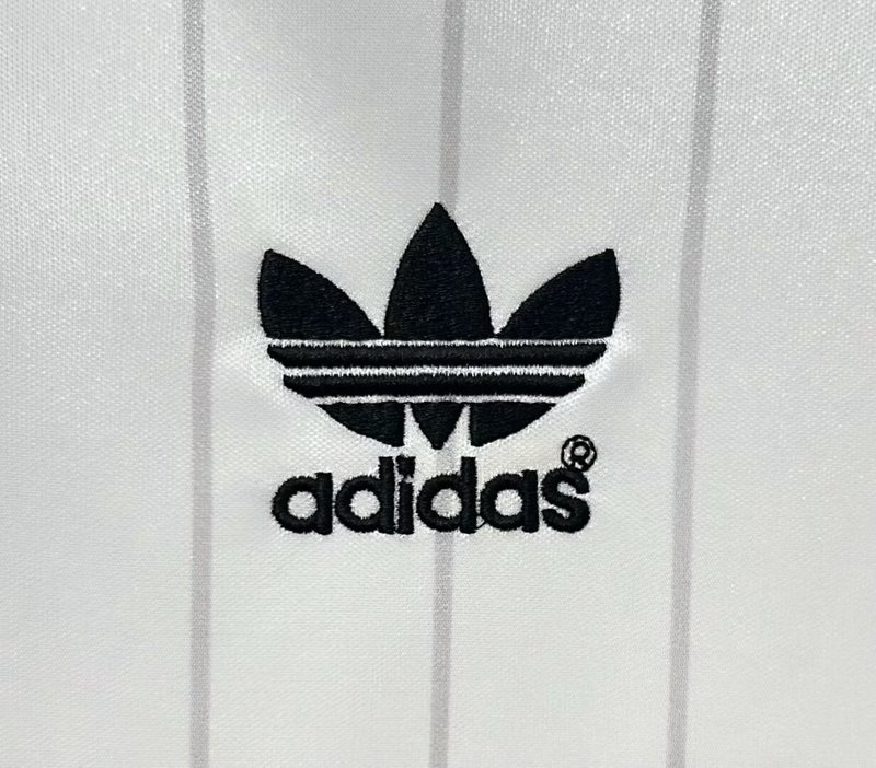 1983 Retro Manchester United  Away  jersey