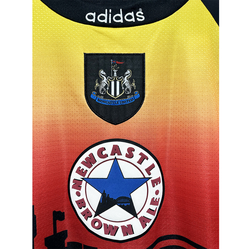 1996-1997  Retro  Newcastle United  Goalkeeper  GK  long sleeves   jersey