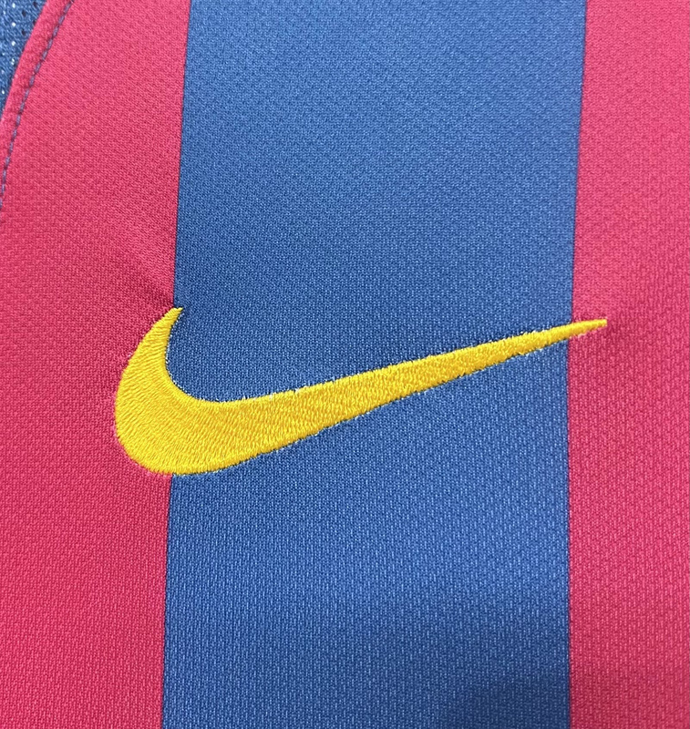 2005-2006  Retro Barcelona Home  long sleeves  jersey UEFA Champions League version