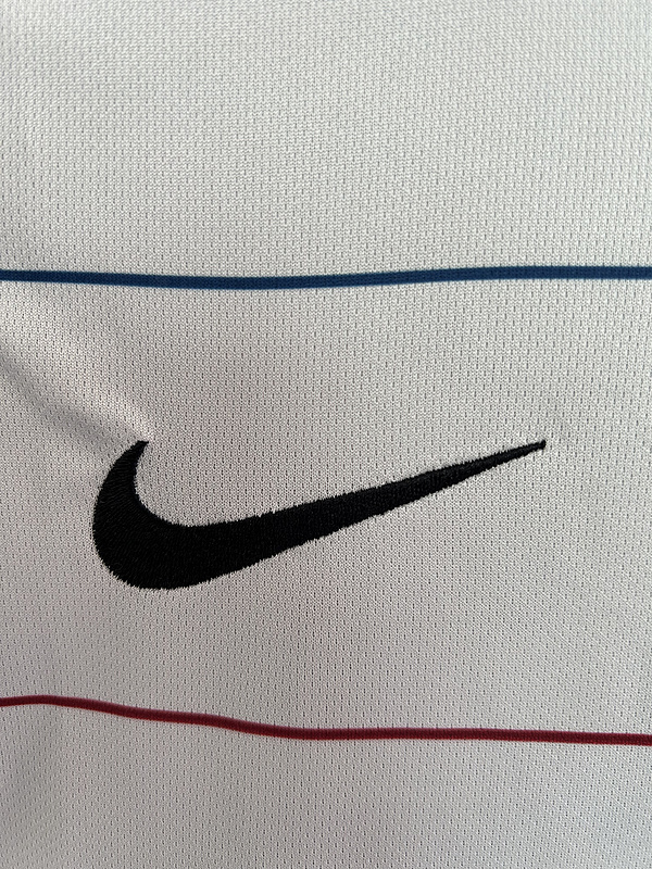 2003-2004 Retro  Barcelona  Away  jersey