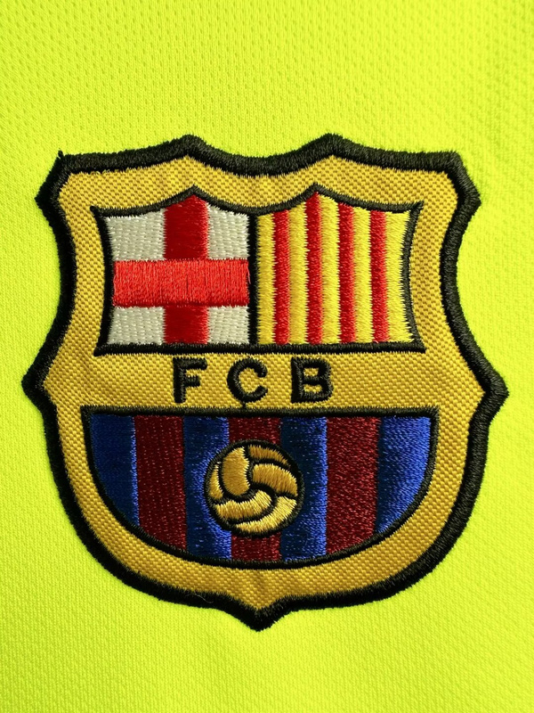 2005-2006 Retro  Barcelona   Away  long sleeves   jersey