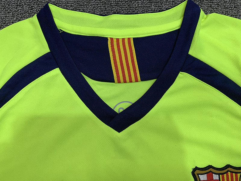 2005-2006 Retro  Barcelona  Away  jersey