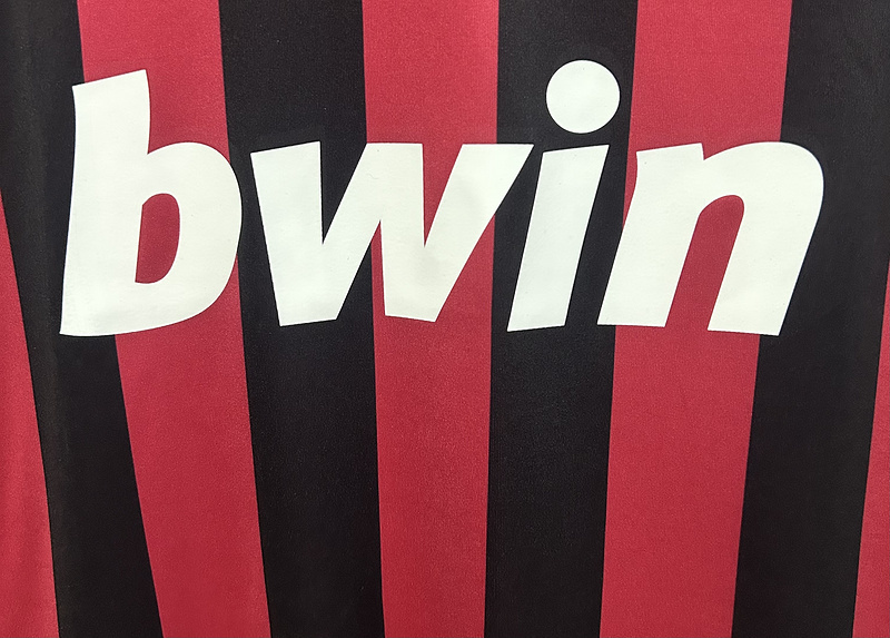 2009-2010  Retro  AC Milan   Home long sleeves  jersey